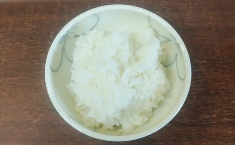 白米と変わらない見た目でカロリーオフできる、こんにゃく米入りご飯